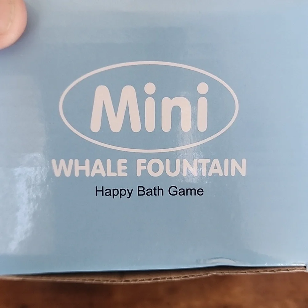Mini Whale Fountain Bath Toy Baby And Toddlers- Gray 1-3yrs Old Light Up Whale